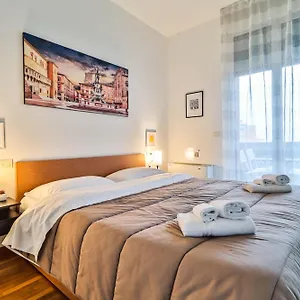 apt-masini-house-bologna-station-center-fiera.emilia-romagnahotels.net/