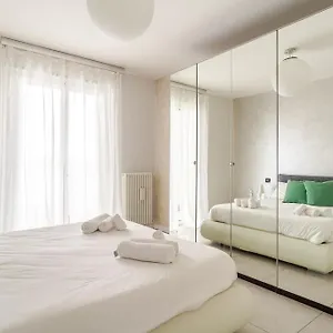 dalmine-luxury-suite.italymilanhotels.net/