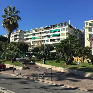 parva-domus.hotelitalianriviera.com/