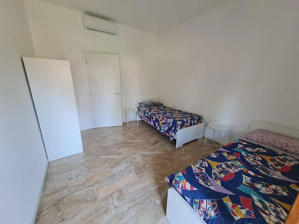 Appartamento La Finestra Sul Parco Дальмине